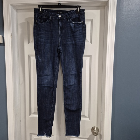Judy Blue Jeans Womens 13/31 Mid Rise Skinny Fit Raw Hem Dark Wash Distressd - Picture 1 of 12
